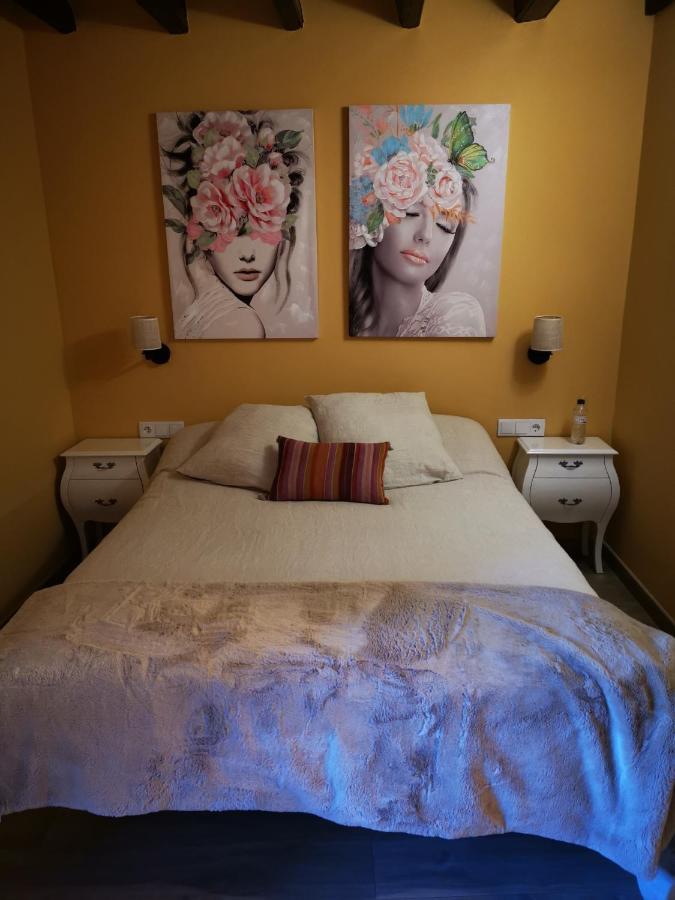 Cal Duran Bed & Breakfast Esparraguera Phòng bức ảnh