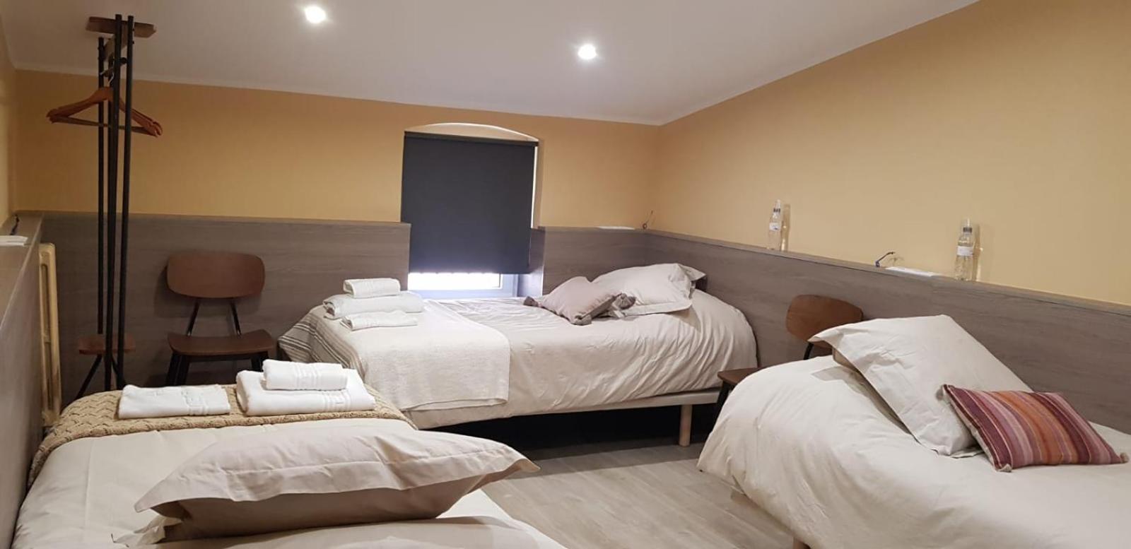 Cal Duran Bed & Breakfast Esparraguera Phòng bức ảnh